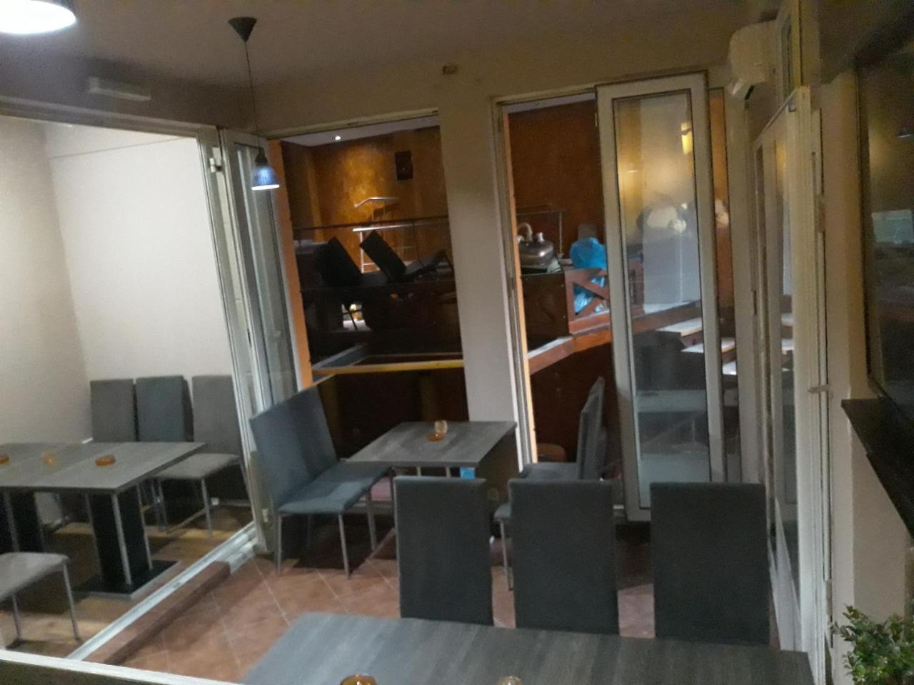 Antonio Rooms Ni Exteriér fotografie